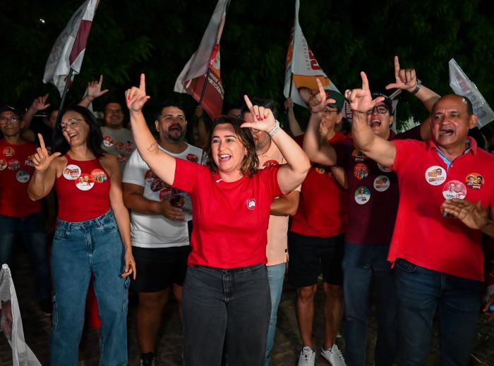 Leia mais sobre o artigo Samanda de Lula chega ao 2º lugar e empata tecnicamente com Zenaide na reta final, aponta Metadata