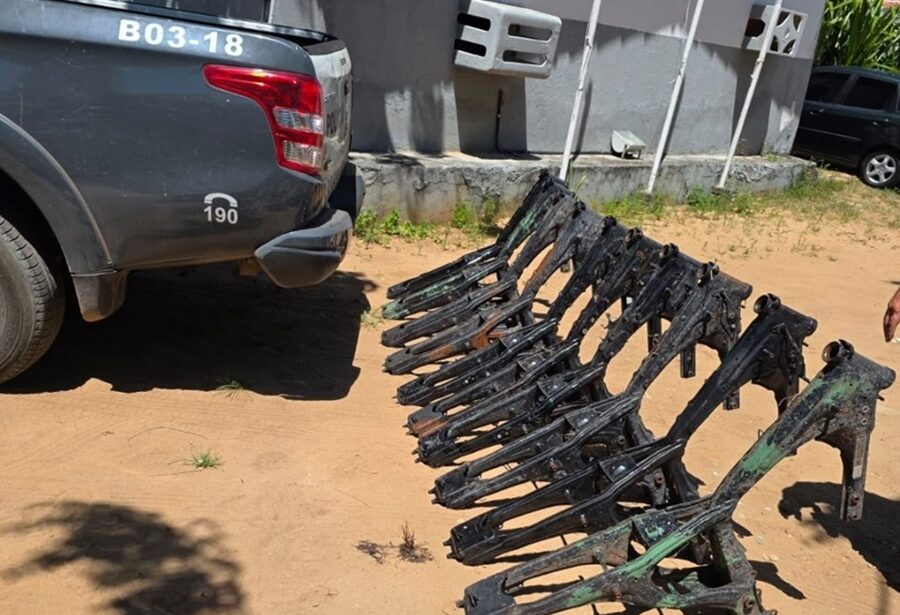 Leia mais sobre o artigo Polícia encontra cemitério clandestino com chassis de motos roubadas em Natal