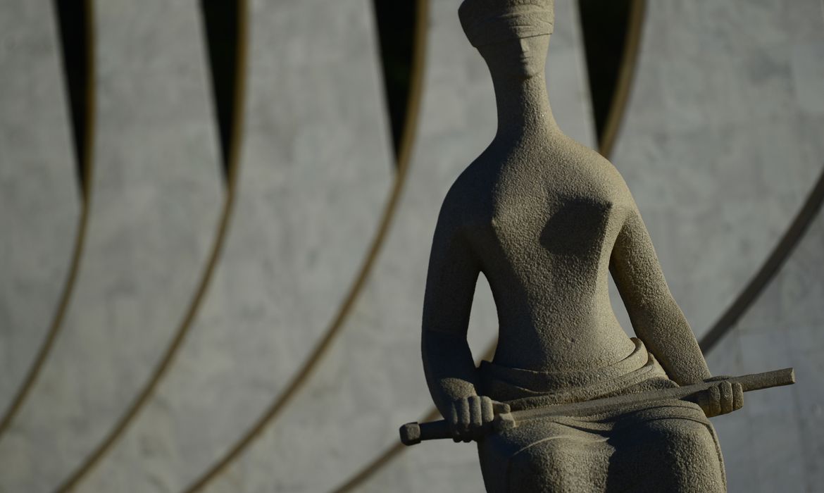 Leia mais sobre o artigo Homem é retirado do STF após tentar entrar dizendo ser “imperador”
