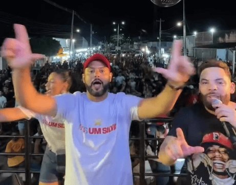 Leia mais sobre o artigo Festa da Vitória reúne população em noite de música e comemoração em Pedra Grande