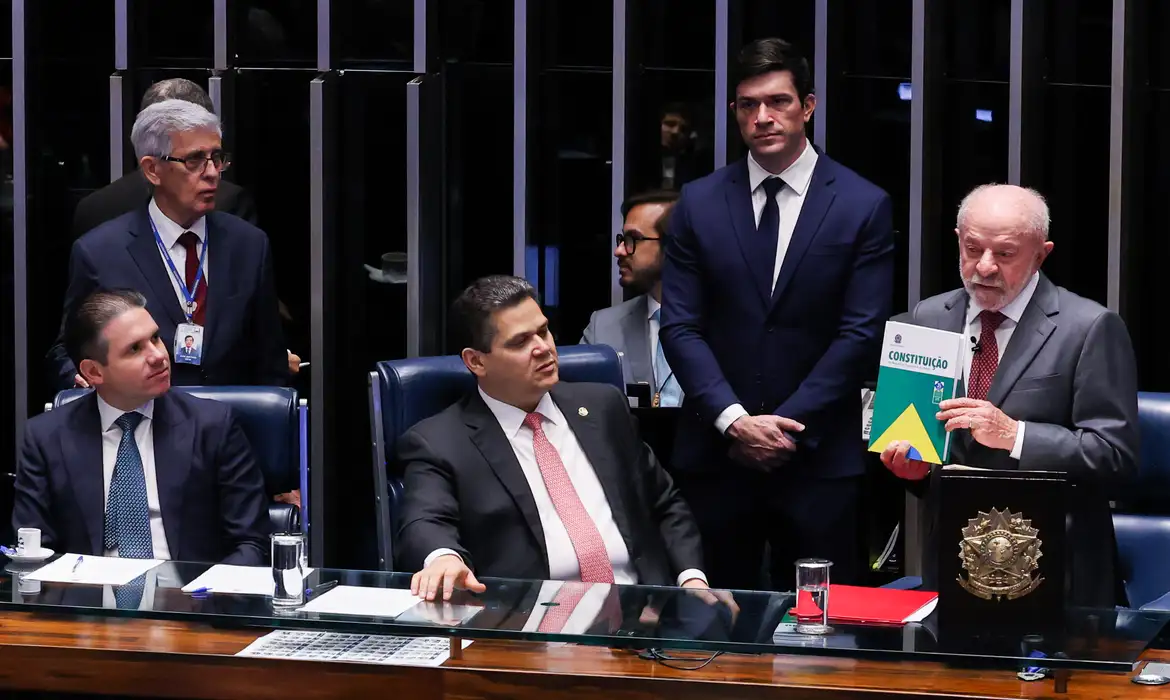 Leia mais sobre o artigo Congresso promulga emenda de aposentadoria especial de agente de saúde